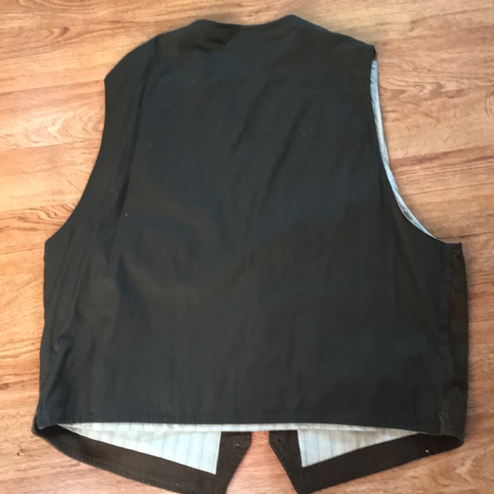 Vest - Picture 4 of 4